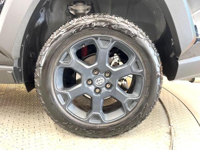 ＲＡＶ４ アドベンチャー　オフロードパッケージＩＩ　禁煙車　１０．５インチディスプレイオーディオ　パノラミックビュー　シートベンチレーション　デジタルインナーミラー　メモリー付パワーシート　ハンズフリーパワーバックドア　ブラインドスポットモニター（67枚目）