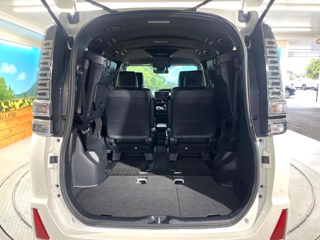 ヴォクシー ハイブリッドＺＳ　煌ＩＩＩ　両側電動スライドドア　イクリプス製ナビ　フリップダウン　バックカメラ　セーフティセンス　禁煙車　ドラレコ　クリアランスソナー　スマートキー　ＬＥＤヘッド　ＥＴＣ　クルコン　オートマチックハイビーム（11枚目）