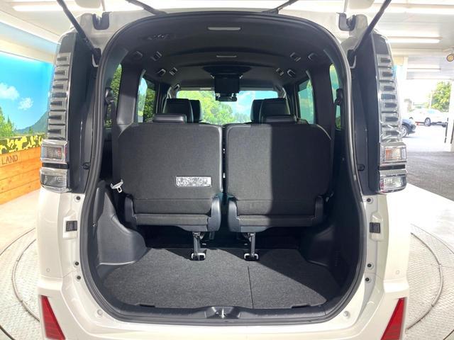 ヴォクシー ハイブリッドＺＳ　煌ＩＩＩ　両側電動スライドドア　イクリプス製ナビ　フリップダウン　バックカメラ　セーフティセンス　禁煙車　ドラレコ　クリアランスソナー　スマートキー　ＬＥＤヘッド　ＥＴＣ　クルコン　オートマチックハイビーム（23枚目）