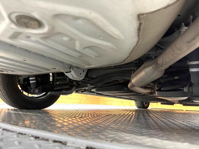 ヴォクシー ハイブリッドＺＳ　煌ＩＩＩ　両側電動スライドドア　イクリプス製ナビ　フリップダウン　バックカメラ　セーフティセンス　禁煙車　ドラレコ　クリアランスソナー　スマートキー　ＬＥＤヘッド　ＥＴＣ　クルコン　オートマチックハイビーム（25枚目）