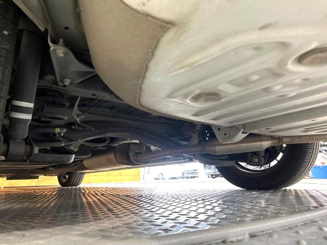 ヴォクシー ハイブリッドＺＳ　煌ＩＩＩ　両側電動スライドドア　イクリプス製ナビ　フリップダウン　バックカメラ　セーフティセンス　禁煙車　ドラレコ　クリアランスソナー　スマートキー　ＬＥＤヘッド　ＥＴＣ　クルコン　オートマチックハイビーム（26枚目）