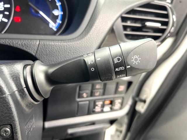 ヴォクシー ハイブリッドＺＳ　煌ＩＩＩ　両側電動スライドドア　イクリプス製ナビ　フリップダウン　バックカメラ　セーフティセンス　禁煙車　ドラレコ　クリアランスソナー　スマートキー　ＬＥＤヘッド　ＥＴＣ　クルコン　オートマチックハイビーム（47枚目）