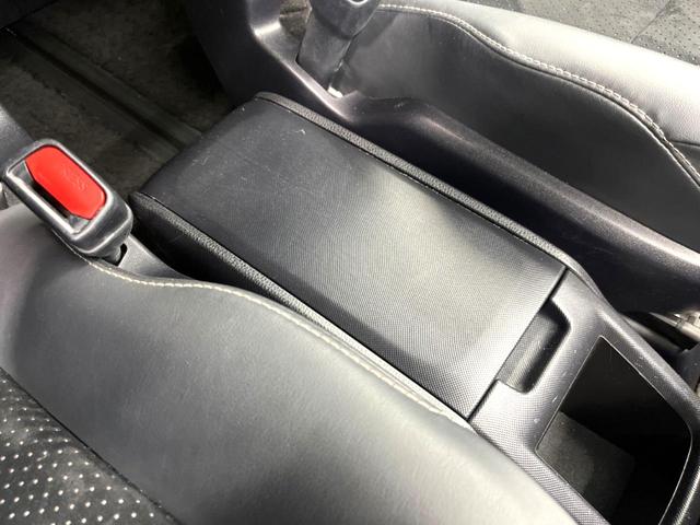 ヴォクシー ハイブリッドＺＳ　煌ＩＩＩ　両側電動スライドドア　イクリプス製ナビ　フリップダウン　バックカメラ　セーフティセンス　禁煙車　ドラレコ　クリアランスソナー　スマートキー　ＬＥＤヘッド　ＥＴＣ　クルコン　オートマチックハイビーム（57枚目）