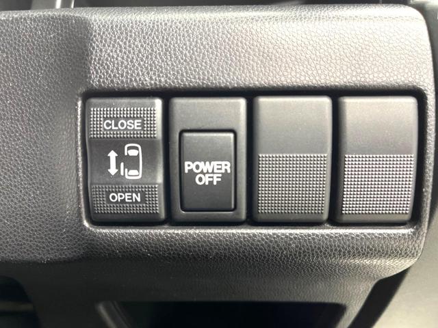 プレマシー 20S 電動スライドドア バックカメラ ドラレコ スマートキー HIDヘッド 純正16インチアルミ オートライト オートエアコン CD DVD再生 地デジ(5枚目)