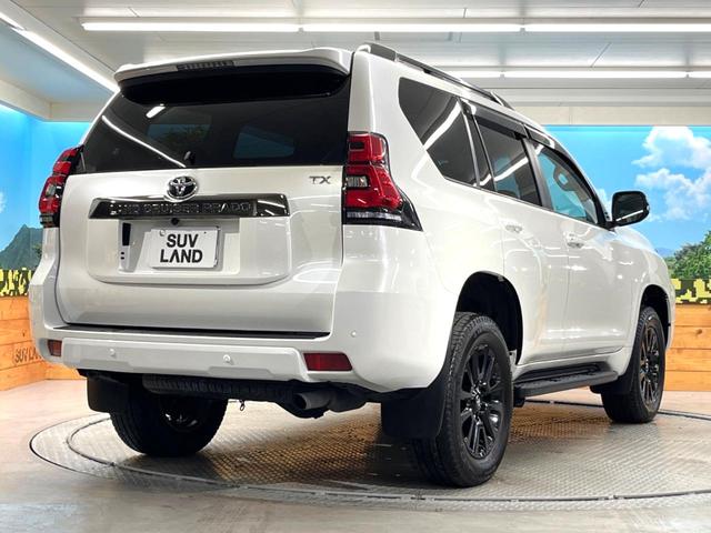 ランドクルーザープラド ＴＸ　Ｌパッケージ　７０ｔｈアニバーサリーリミテッド　４ＷＤ　サンルーフ　トヨタセーフティセンス　レーダークルーズコントロール　シートベンチレーション　革巻きステアリング　ドライブレコーダー　ＥＴＣ　純正ＳＤナビ　Ｂｌｕｅｔｏｏｔｈ再生（25枚目）