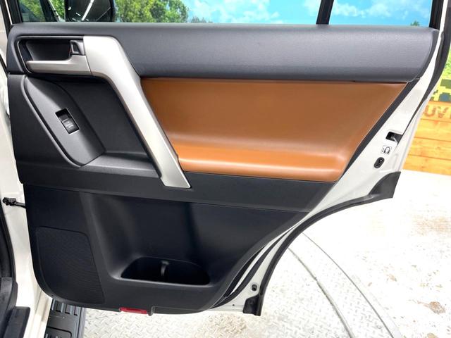 ランドクルーザープラド ＴＸ　Ｌパッケージ　７０ｔｈアニバーサリーリミテッド　４ＷＤ　サンルーフ　トヨタセーフティセンス　レーダークルーズコントロール　シートベンチレーション　革巻きステアリング　ドライブレコーダー　ＥＴＣ　純正ＳＤナビ　Ｂｌｕｅｔｏｏｔｈ再生（35枚目）