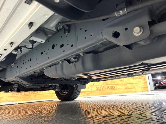 ランドクルーザープラド ＴＸ　Ｌパッケージ　７０ｔｈアニバーサリーリミテッド　４ＷＤ　サンルーフ　トヨタセーフティセンス　レーダークルーズコントロール　シートベンチレーション　革巻きステアリング　ドライブレコーダー　ＥＴＣ　純正ＳＤナビ　Ｂｌｕｅｔｏｏｔｈ再生（61枚目）