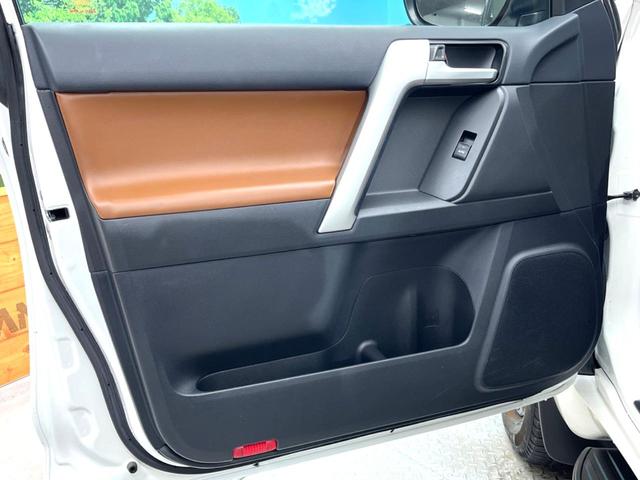 ランドクルーザープラド ＴＸ　Ｌパッケージ　７０ｔｈアニバーサリーリミテッド　４ＷＤ　サンルーフ　トヨタセーフティセンス　レーダークルーズコントロール　シートベンチレーション　革巻きステアリング　ドライブレコーダー　ＥＴＣ　純正ＳＤナビ　Ｂｌｕｅｔｏｏｔｈ再生（63枚目）