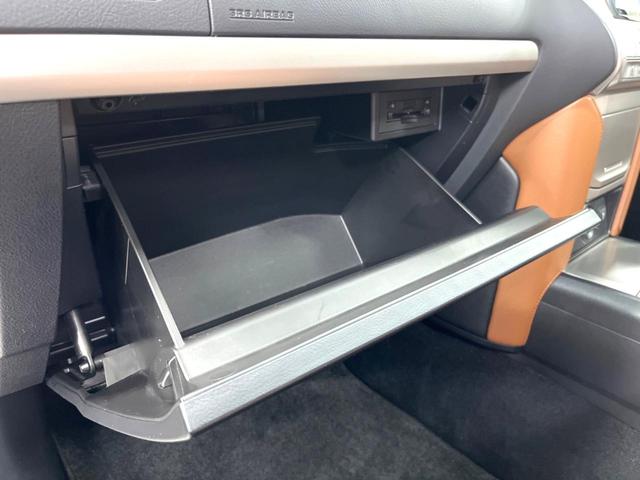 ランドクルーザープラド ＴＸ　Ｌパッケージ　７０ｔｈアニバーサリーリミテッド　４ＷＤ　サンルーフ　トヨタセーフティセンス　レーダークルーズコントロール　シートベンチレーション　革巻きステアリング　ドライブレコーダー　ＥＴＣ　純正ＳＤナビ　Ｂｌｕｅｔｏｏｔｈ再生（66枚目）