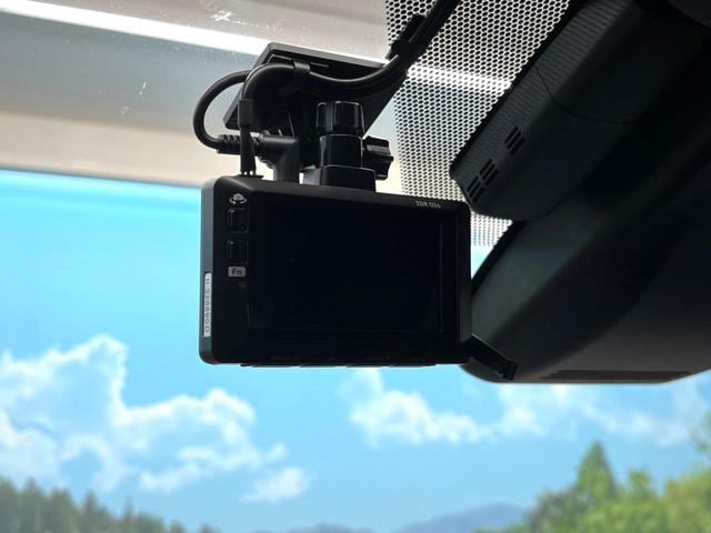 Ｃ－ＨＲ Ｇ　モード　ネロ　セーフティプラスＩＩ　禁煙車　パノラミックビュー　８インチディスプレイオーディオ　ブラインドスポット　セーフティセンス　レーダークルーズ　シーケンシャルターンランプ　マットブラック１８ＡＷ　前席シートヒーター　ドラレコ（7枚目）