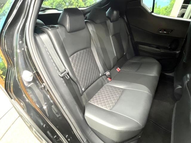 Ｃ－ＨＲ Ｇ　モード　ネロ　セーフティプラスＩＩ　禁煙車　パノラミックビュー　８インチディスプレイオーディオ　ブラインドスポット　セーフティセンス　レーダークルーズ　シーケンシャルターンランプ　マットブラック１８ＡＷ　前席シートヒーター　ドラレコ（10枚目）