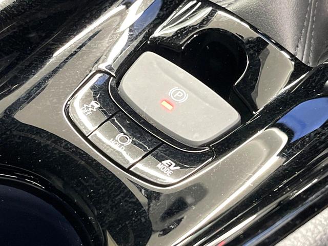 Ｃ－ＨＲ Ｇ　モード　ネロ　セーフティプラスＩＩ　禁煙車　パノラミックビュー　８インチディスプレイオーディオ　ブラインドスポット　セーフティセンス　レーダークルーズ　シーケンシャルターンランプ　マットブラック１８ＡＷ　前席シートヒーター　ドラレコ（30枚目）