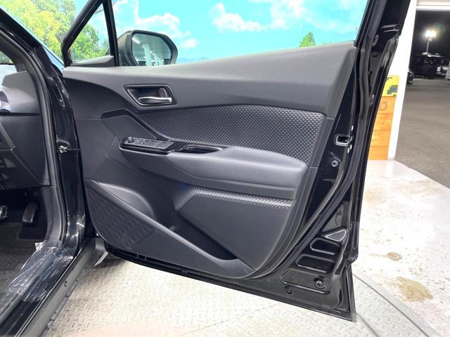 Ｃ－ＨＲ Ｇ　モード　ネロ　セーフティプラスＩＩ　禁煙車　パノラミックビュー　８インチディスプレイオーディオ　ブラインドスポット　セーフティセンス　レーダークルーズ　シーケンシャルターンランプ　マットブラック１８ＡＷ　前席シートヒーター　ドラレコ（40枚目）