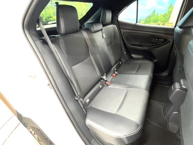 ヤリスクロス ハイブリッドＺ　禁煙車　８インチディスプレイオーディオ　パノラミックビュー　ブラインドスポット　セーフティセンス　レーダークルーズ　パワーシート　シートヒーター　ドラレコ　ＥＴＣ２．０　革巻きステアリング（11枚目）