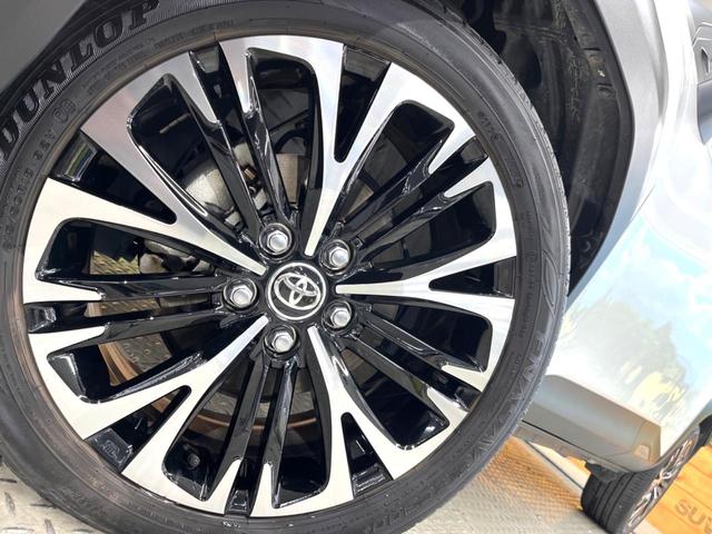 ヤリスクロス ハイブリッドＺ　禁煙車　８インチディスプレイオーディオ　パノラミックビュー　ブラインドスポット　セーフティセンス　レーダークルーズ　パワーシート　シートヒーター　ドラレコ　ＥＴＣ２．０　革巻きステアリング（15枚目）