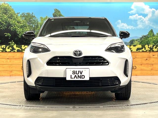 ヤリスクロス ハイブリッドＺ　禁煙車　８インチディスプレイオーディオ　パノラミックビュー　ブラインドスポット　セーフティセンス　レーダークルーズ　パワーシート　シートヒーター　ドラレコ　ＥＴＣ２．０　革巻きステアリング（16枚目）