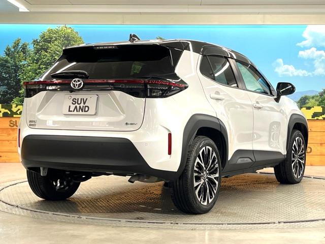 ヤリスクロス ハイブリッドＺ　禁煙車　８インチディスプレイオーディオ　パノラミックビュー　ブラインドスポット　セーフティセンス　レーダークルーズ　パワーシート　シートヒーター　ドラレコ　ＥＴＣ２．０　革巻きステアリング（19枚目）