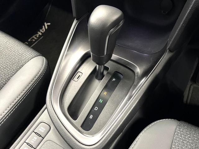 ヤリスクロス ハイブリッドＺ　禁煙車　８インチディスプレイオーディオ　パノラミックビュー　ブラインドスポット　セーフティセンス　レーダークルーズ　パワーシート　シートヒーター　ドラレコ　ＥＴＣ２．０　革巻きステアリング（33枚目）