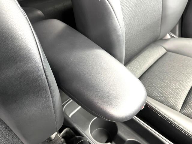 ヤリスクロス ハイブリッドＺ　禁煙車　８インチディスプレイオーディオ　パノラミックビュー　ブラインドスポット　セーフティセンス　レーダークルーズ　パワーシート　シートヒーター　ドラレコ　ＥＴＣ２．０　革巻きステアリング（40枚目）