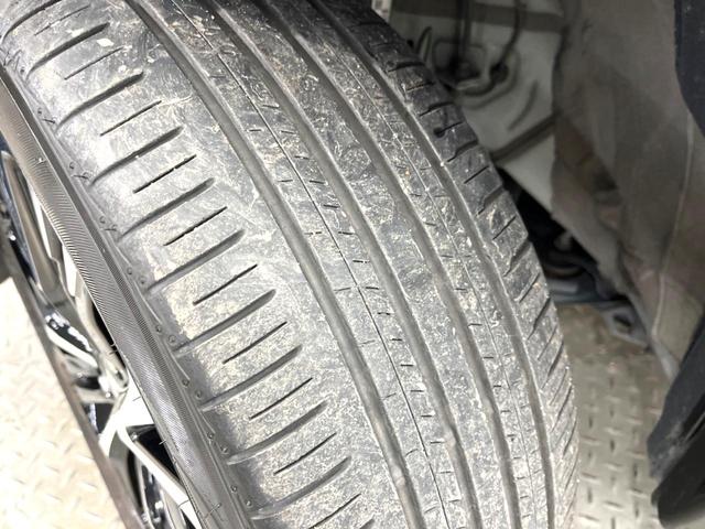 ヤリスクロス ハイブリッドＺ　禁煙車　８インチディスプレイオーディオ　パノラミックビュー　ブラインドスポット　セーフティセンス　レーダークルーズ　パワーシート　シートヒーター　ドラレコ　ＥＴＣ２．０　革巻きステアリング（57枚目）