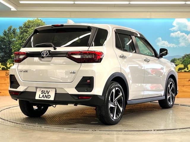 ライズ Ｚ　禁煙車　９インチディスプレイオーディオ　パノラミックビュー　スマートアシスト　アダプティブクルーズ　ブラインドスポット　シートヒーター　シーケンシャルターンランプ　ドラレコ　ＨＤＭＩ　フルセグ（18枚目）
