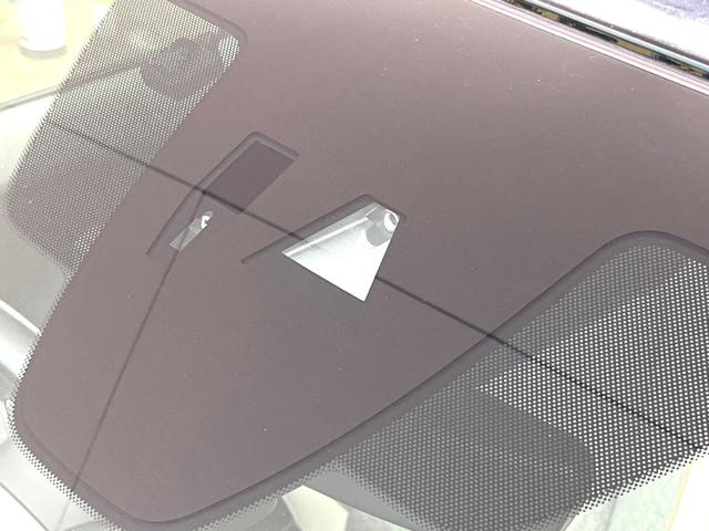 ＭＸ－３０ ベースグレード　禁煙車　８．８インチマツダコネクト　３６０°ビューモニター　ｉ－アクティブセンス　レーダークルーズ　ブラインドスポット　シートヒーター　ステアリングヒーター　メモリー付パワーシート　パドルシフト（5枚目）