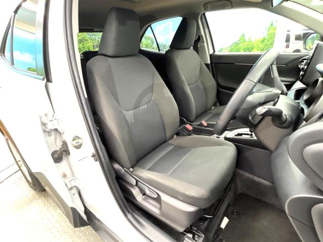 ヤリスクロス G パノラミックビューモニター トヨタセーフティセンス 純正8インチディスプレイオーディオ レーダークルーズコントロール LEDヘッドライト 革巻きステアリング Bluetooth再生 ETC(8枚目)