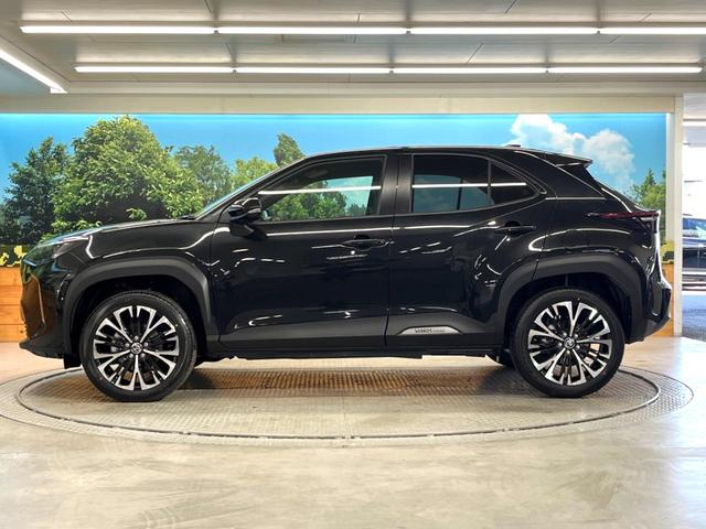 ヤリスクロス ハイブリッドZ 登録済未使用車 純正8インチナビ パノラミックビュー セーフティセンス レーダークルーズ ブラインドスポット ステアリングヒーター シートヒーター パワーシート ハーフレザーシート ETC2.0(56枚目)