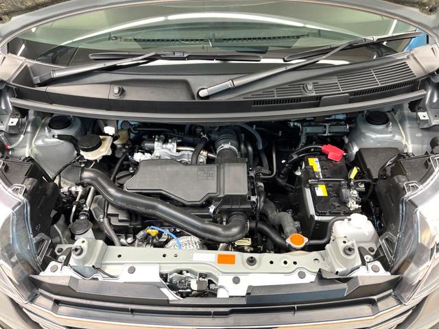 ルーミー カスタムＧ　禁煙車　９インチディスプレイオーディオ　パノラミックビュー　両側パワースライドドア　前後ドラレコ　スマートアシスト　アダプティブクルーズ　シートヒーター　シートバックテーブル　ＬＥＤヘッド　フルセグ（19枚目）