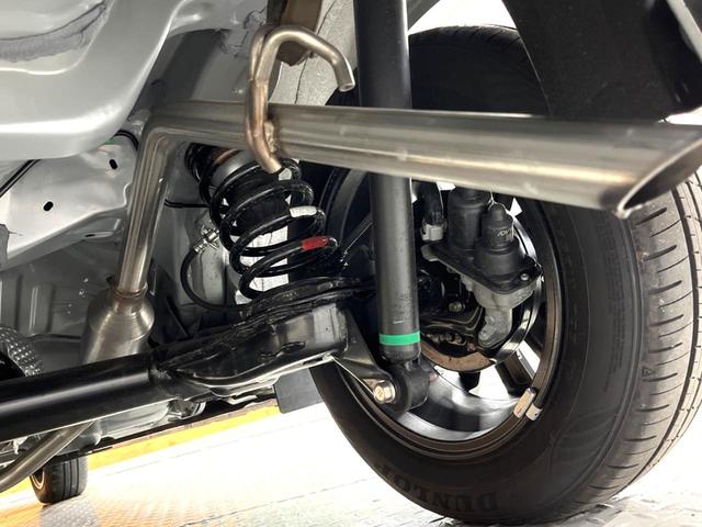 ルーミー カスタムＧ　禁煙車　９インチディスプレイオーディオ　パノラミックビュー　両側パワースライドドア　前後ドラレコ　スマートアシスト　アダプティブクルーズ　シートヒーター　シートバックテーブル　ＬＥＤヘッド　フルセグ（21枚目）