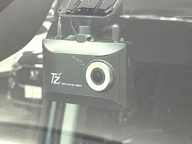 ルーミー カスタムＧ　禁煙車　９インチディスプレイオーディオ　パノラミックビュー　両側パワースライドドア　前後ドラレコ　スマートアシスト　アダプティブクルーズ　シートヒーター　シートバックテーブル　ＬＥＤヘッド　フルセグ（24枚目）