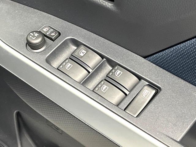 ルーミー カスタムＧ　禁煙車　９インチディスプレイオーディオ　パノラミックビュー　両側パワースライドドア　前後ドラレコ　スマートアシスト　アダプティブクルーズ　シートヒーター　シートバックテーブル　ＬＥＤヘッド　フルセグ（36枚目）