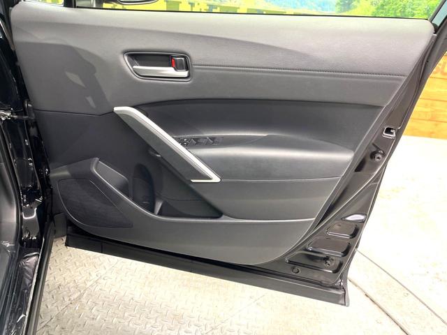 カローラクロス ハイブリッド Z トヨタセーフティセンス パノラミックビューモニター 10.5インチディスプレイオーディオ ブラインドスポットモニター LEDシーケンシャルターンランプ ハンズフリーパワーバックドア Bluetooth(40枚目)