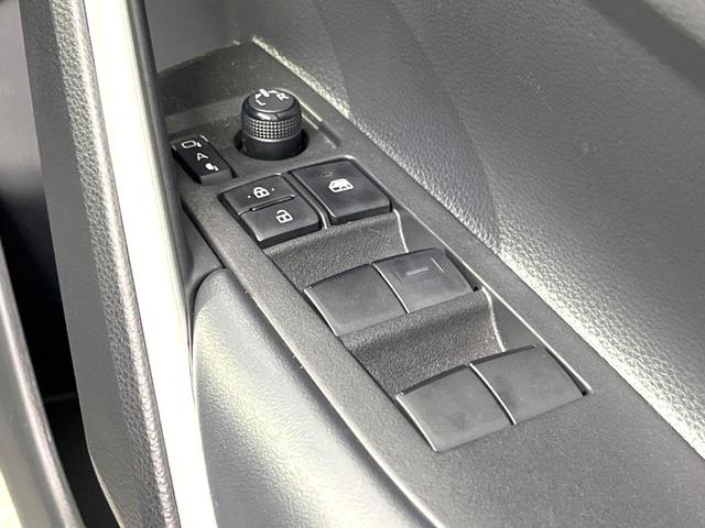 カローラクロス ハイブリッド Z トヨタセーフティセンス パノラミックビューモニター 10.5インチディスプレイオーディオ ブラインドスポットモニター LEDシーケンシャルターンランプ ハンズフリーパワーバックドア Bluetooth(41枚目)