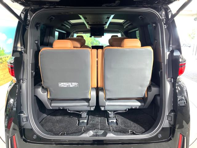 ヴェルファイアハイブリッド Z プレミア 左右独立ムーンルーフ フリップダウンモニター 13.2インチ純正フリップダウンモニター 純正14インチディスプレイオーディオプラス トヨタセーフティセンス パノラミックビューモニター 置くだけ充電(23枚目)