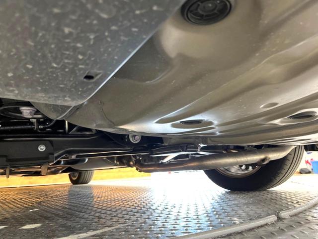 ヴェルファイアハイブリッド Z プレミア 左右独立ムーンルーフ フリップダウンモニター 13.2インチ純正フリップダウンモニター 純正14インチディスプレイオーディオプラス トヨタセーフティセンス パノラミックビューモニター 置くだけ充電(27枚目)