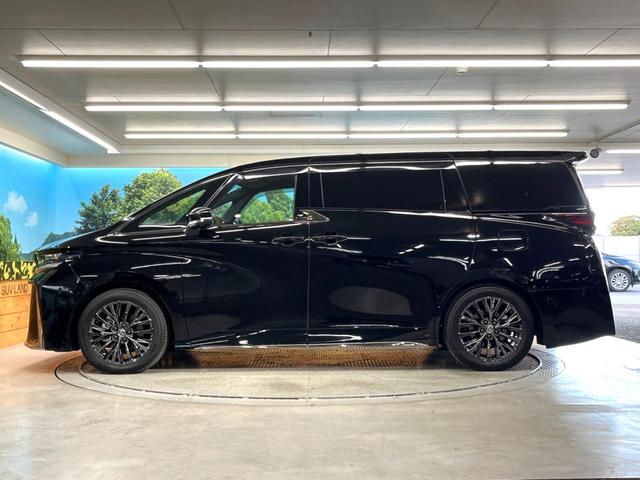 ヴェルファイアハイブリッド Z プレミア 左右独立ムーンルーフ フリップダウンモニター 13.2インチ純正フリップダウンモニター 純正14インチディスプレイオーディオプラス トヨタセーフティセンス パノラミックビューモニター 置くだけ充電(31枚目)