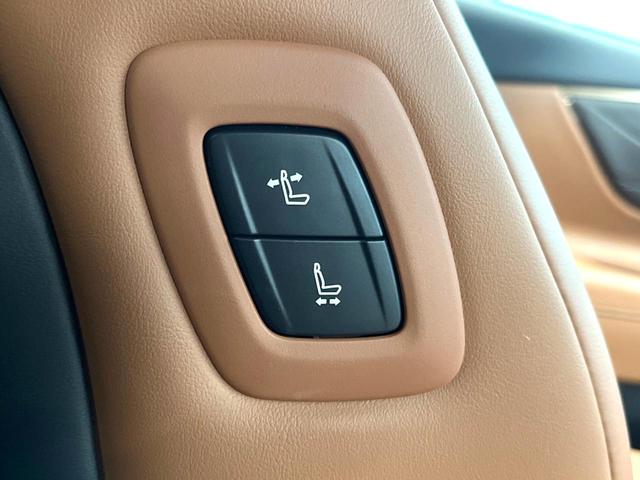 ヴェルファイアハイブリッド Z プレミア 左右独立ムーンルーフ フリップダウンモニター 13.2インチ純正フリップダウンモニター 純正14インチディスプレイオーディオプラス トヨタセーフティセンス パノラミックビューモニター 置くだけ充電(47枚目)