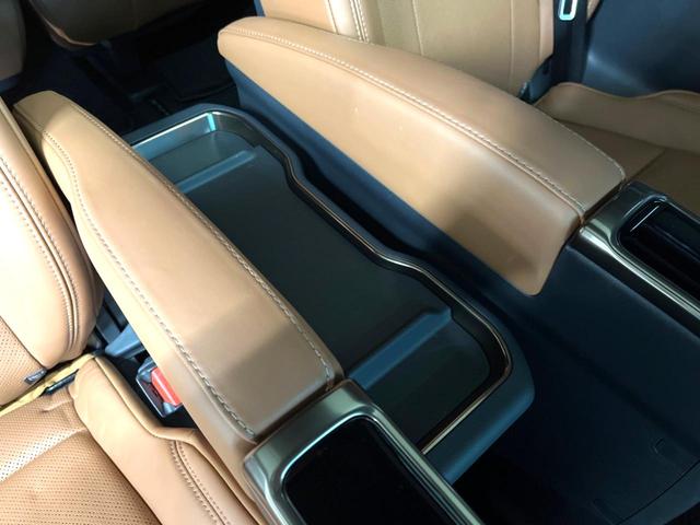 ヴェルファイアハイブリッド Z プレミア 左右独立ムーンルーフ フリップダウンモニター 13.2インチ純正フリップダウンモニター 純正14インチディスプレイオーディオプラス トヨタセーフティセンス パノラミックビューモニター 置くだけ充電(49枚目)