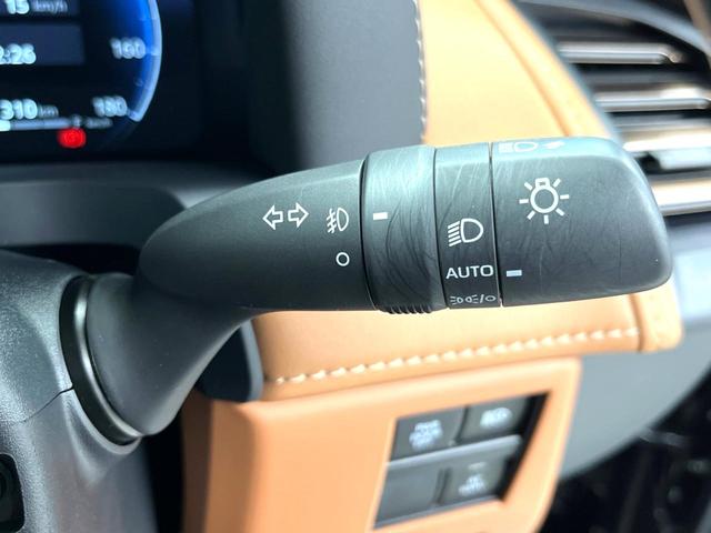 ヴェルファイアハイブリッド Z プレミア 左右独立ムーンルーフ フリップダウンモニター 13.2インチ純正フリップダウンモニター 純正14インチディスプレイオーディオプラス トヨタセーフティセンス パノラミックビューモニター 置くだけ充電(57枚目)