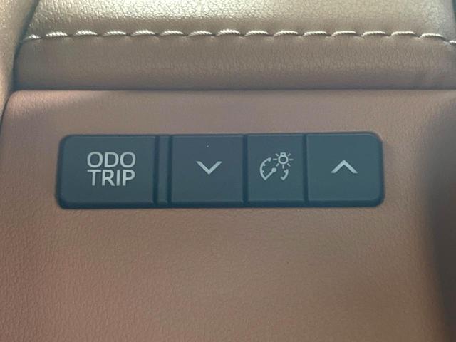 ヴェルファイアハイブリッド Z プレミア 左右独立ムーンルーフ フリップダウンモニター 13.2インチ純正フリップダウンモニター 純正14インチディスプレイオーディオプラス トヨタセーフティセンス パノラミックビューモニター 置くだけ充電(59枚目)