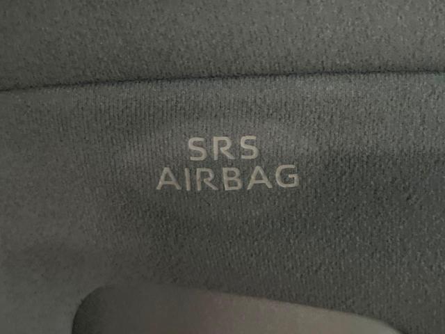 ヴェルファイアハイブリッド Z プレミア 左右独立ムーンルーフ フリップダウンモニター 13.2インチ純正フリップダウンモニター 純正14インチディスプレイオーディオプラス トヨタセーフティセンス パノラミックビューモニター 置くだけ充電(70枚目)