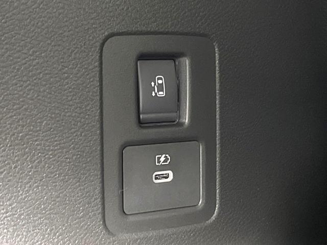 セレナ ｅ－パワー　ハイウェイスターＶ　両側電動スライドドア　３６０度セーフティアシスト　アラウンドビューモニター　プロパイロット　１２．３インチ純正ディスプレイ　ＡｐｐｌｅＣａｒＰｌａｙ　インテリジェントルームミラー　ＥＴＣ２．０（24枚目）