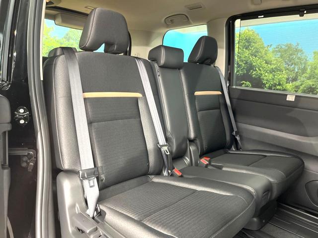 セレナ e-パワー ハイウェイスターV 登録済未使用車 両側電動スライドドア 12.3インチ純正ナビ インテリジェントアラウンドビューモニター 360度セーフティアシスト プロパイロット レーダークルーズ コーナーセンサー スマートキー(9枚目)