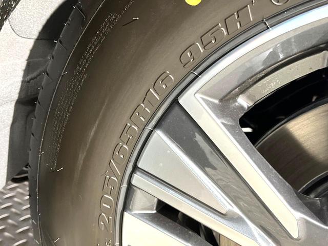 セレナ e-パワー ハイウェイスターV 登録済未使用車 両側電動スライドドア 12.3インチ純正ナビ インテリジェントアラウンドビューモニター 360度セーフティアシスト プロパイロット レーダークルーズ コーナーセンサー スマートキー(27枚目)