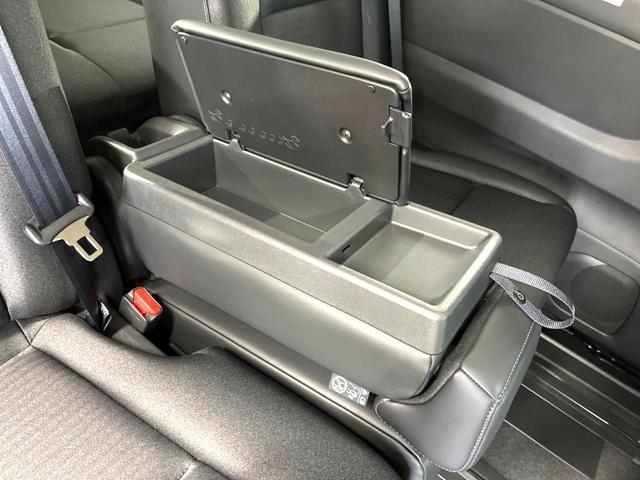 セレナ e-パワー ハイウェイスターV 登録済未使用車 両側電動スライドドア 12.3インチ純正ナビ インテリジェントアラウンドビューモニター 360度セーフティアシスト プロパイロット レーダークルーズ コーナーセンサー スマートキー(37枚目)