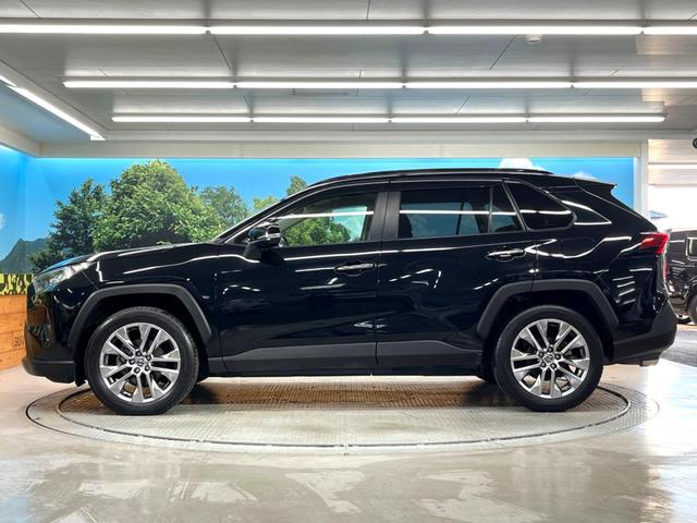 ＲＡＶ４ Ｇ　Ｚパッケージ　純正９インチディスプレイオーディオ　パノラマミックビューモニター　トヨタセーフティーセンス　レーダークルーズ　禁煙車　パワーバックドア　シートヒーター　パワーシート　スマートキー　ＬＥＤヘッド（26枚目）