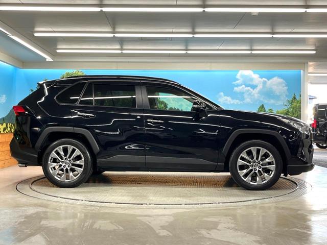 ＲＡＶ４ Ｇ　Ｚパッケージ　純正９インチディスプレイオーディオ　パノラマミックビューモニター　トヨタセーフティーセンス　レーダークルーズ　禁煙車　パワーバックドア　シートヒーター　パワーシート　スマートキー　ＬＥＤヘッド（28枚目）