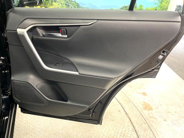 ＲＡＶ４ Ｇ　Ｚパッケージ　純正９インチディスプレイオーディオ　パノラマミックビューモニター　トヨタセーフティーセンス　レーダークルーズ　禁煙車　パワーバックドア　シートヒーター　パワーシート　スマートキー　ＬＥＤヘッド（37枚目）