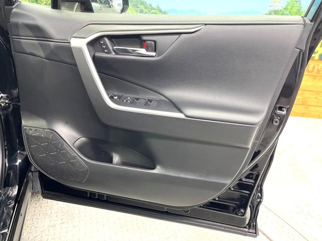 ＲＡＶ４ Ｇ　Ｚパッケージ　純正９インチディスプレイオーディオ　パノラマミックビューモニター　トヨタセーフティーセンス　レーダークルーズ　禁煙車　パワーバックドア　シートヒーター　パワーシート　スマートキー　ＬＥＤヘッド（41枚目）